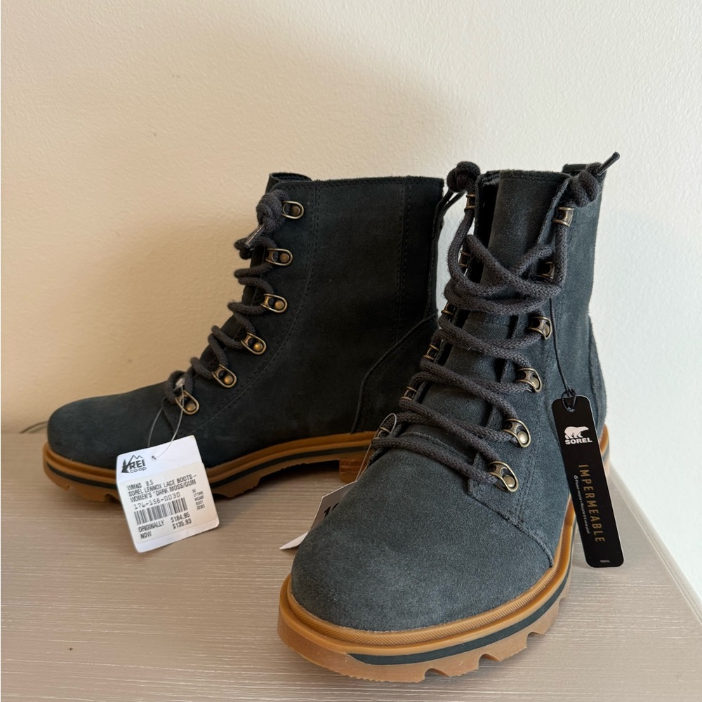 Sorel Women's Warerproof Lace-Up Boots Green NWT